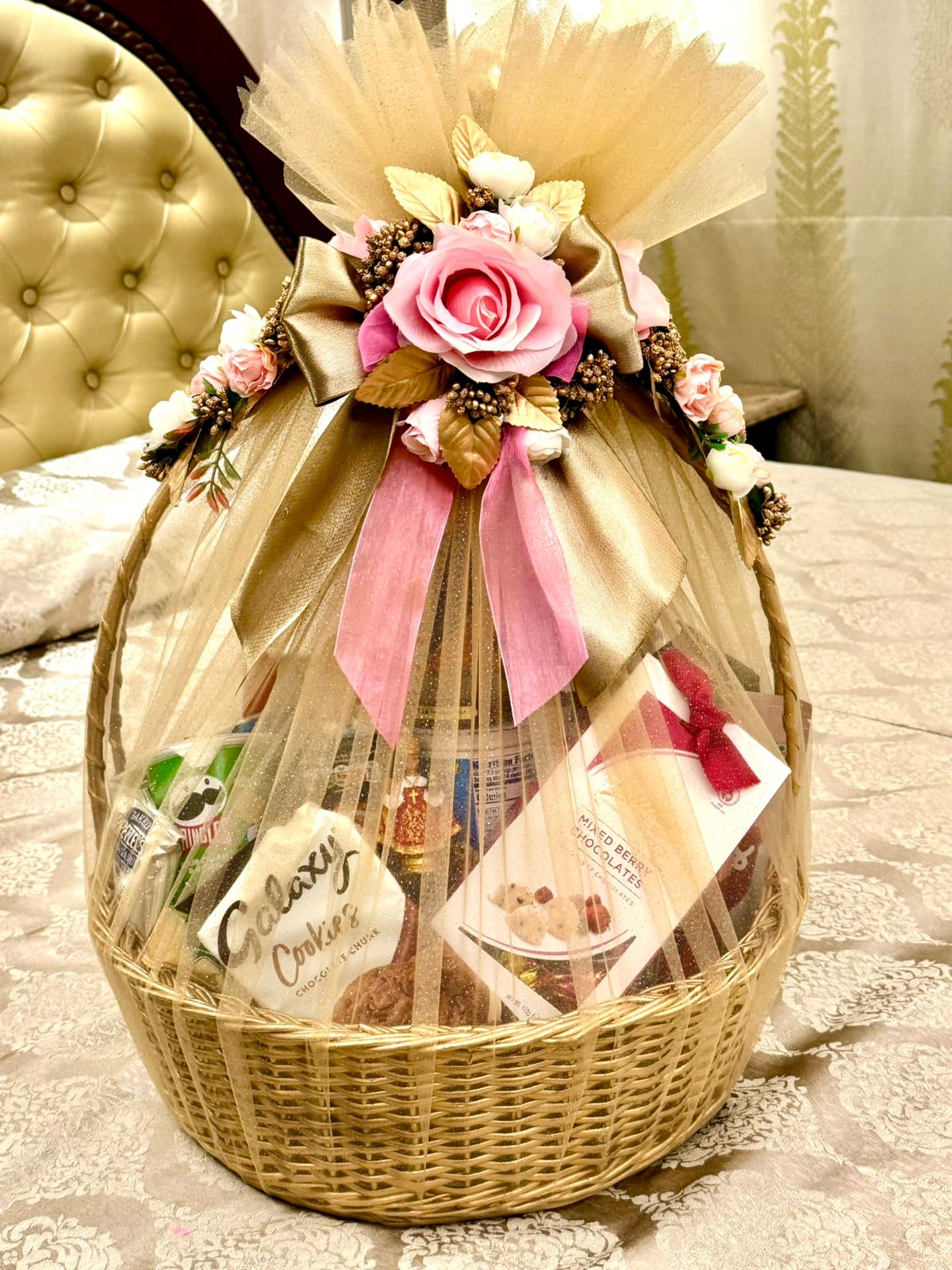 Custom Hamper by Magikbox