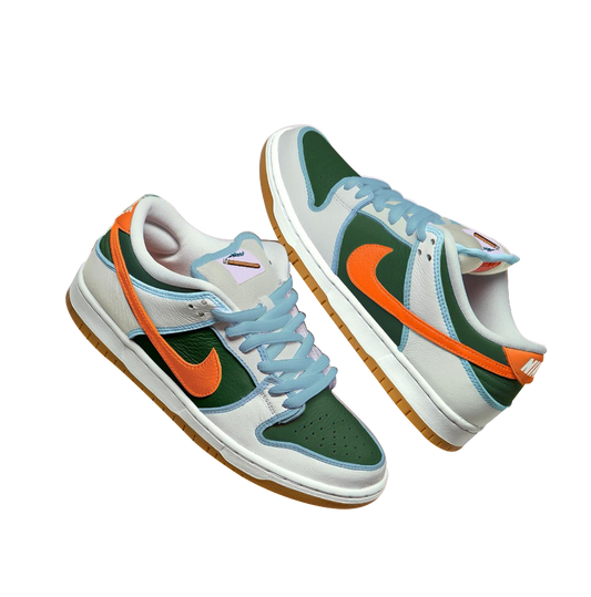 Christmas Vacation - SB Dunk Low