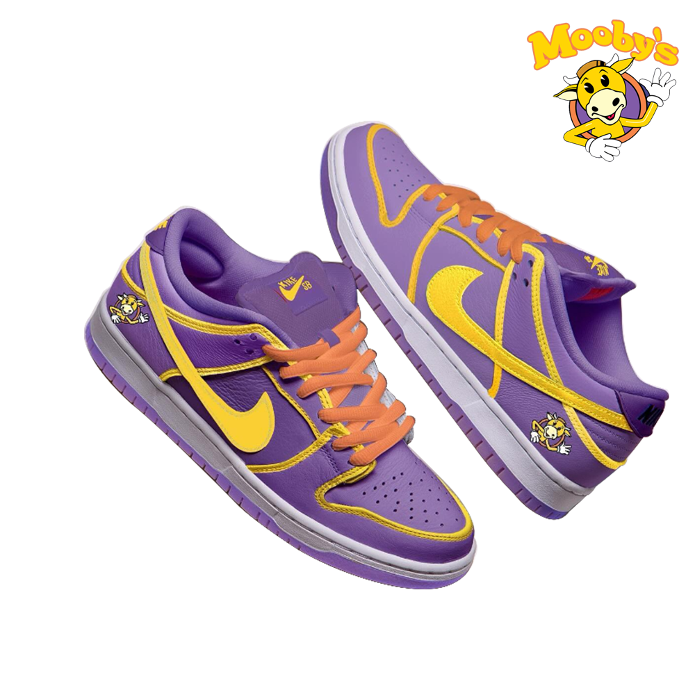 Mooby Clerks - SB Dunk Low